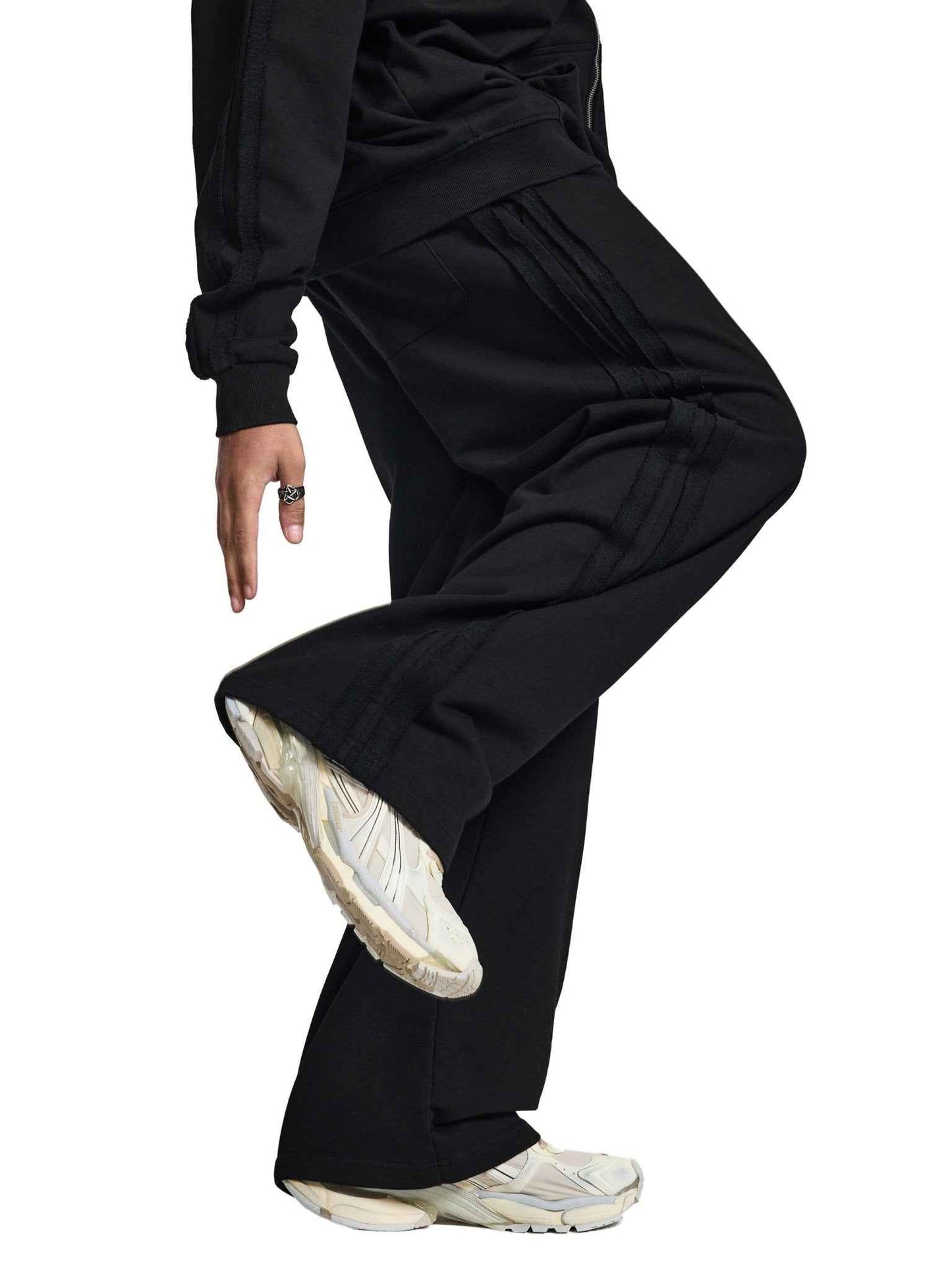 Contrast Tape Wide-Leg Sweatpants