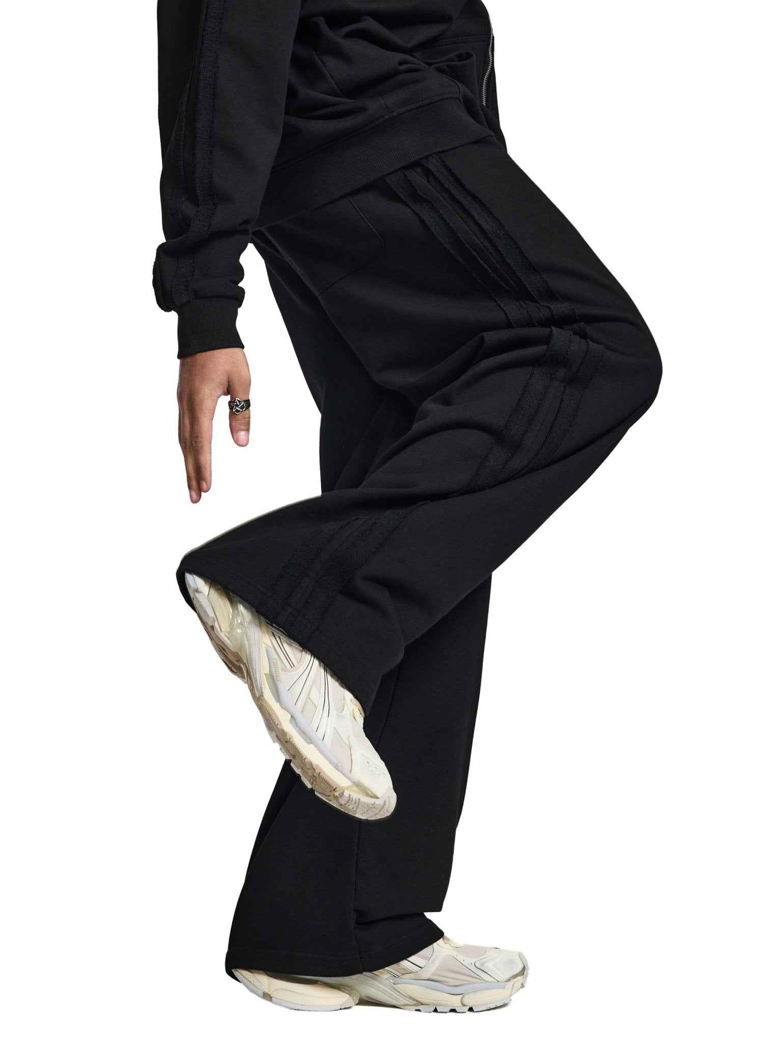 Contrast Tape Wide-Leg Sweatpants